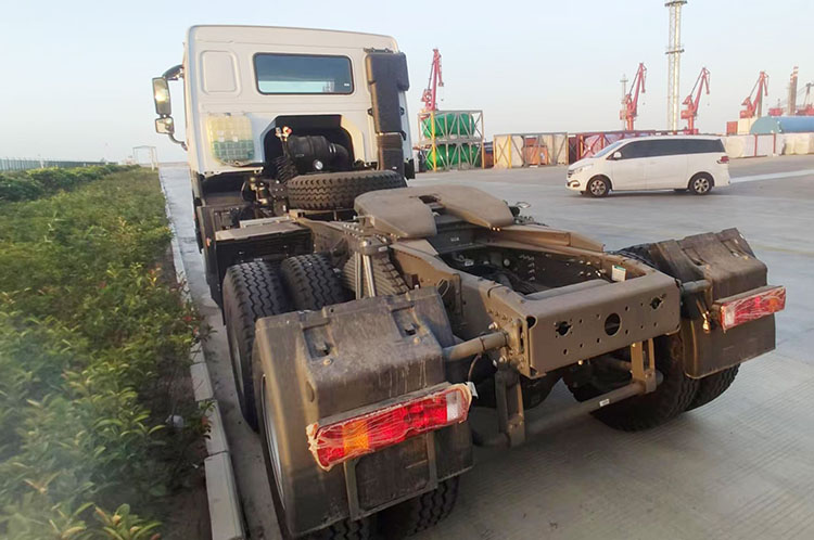 Howo Sinotruck 371 Tractor Head Price for Sale in Senegal