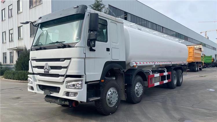 Howo 8x4 20cbm Oil Tanker Truck for Sale Near Me In Nigeria
