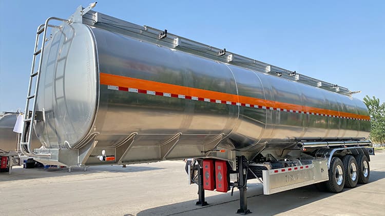Aluminum Diesel Tanker Price for Sale in Senegal