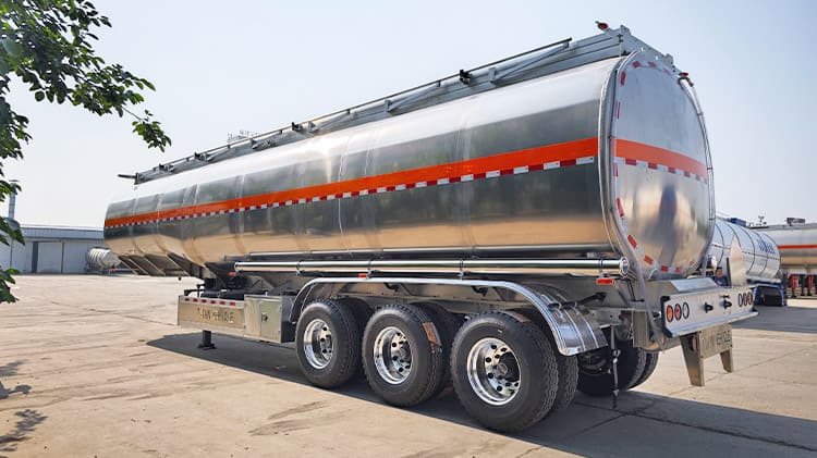 Aluminum Diesel Tanker Price for Sale in Senegal