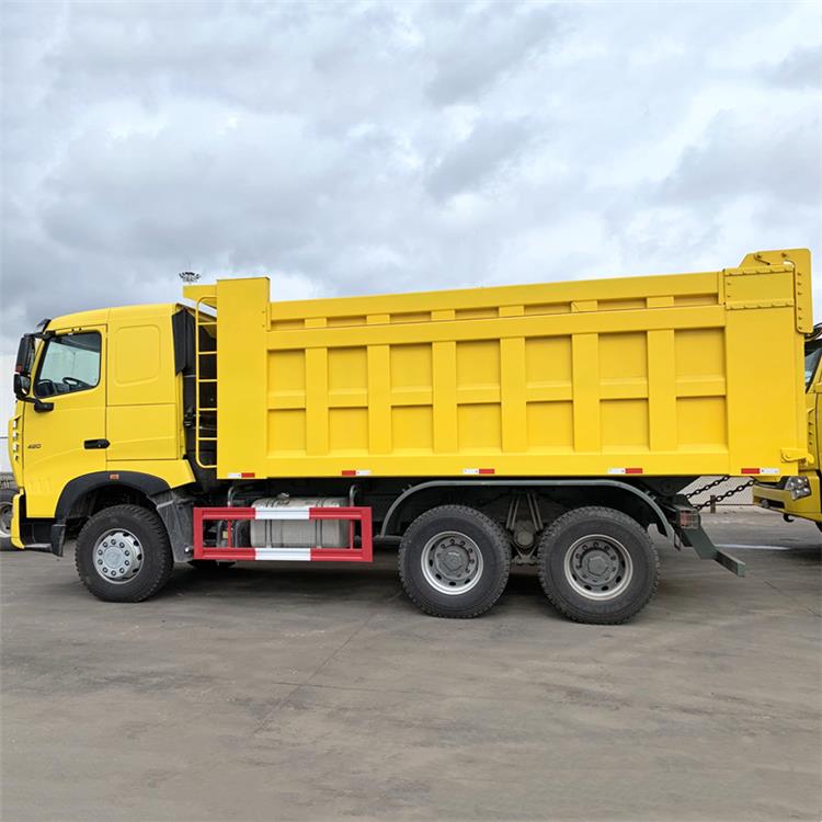Sinotruk Howo A7 6x4 Tipper Truck